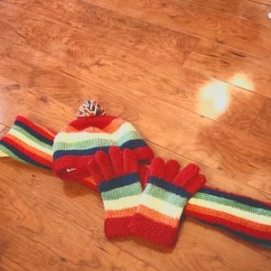 Hat/Glove/Scarf Set